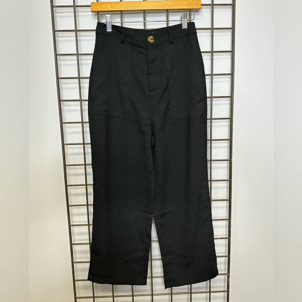 black pant